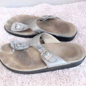 Women's SAS Silver Sandals, size 10